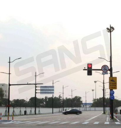 2018中國(guó)國(guó)際進(jìn)口博覽會(huì)“多桿合一”