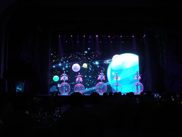 深圳茶園多功能劇場(chǎng)室內(nèi)全彩色屏