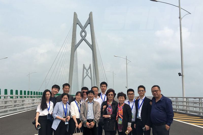 可愛(ài)的三思人