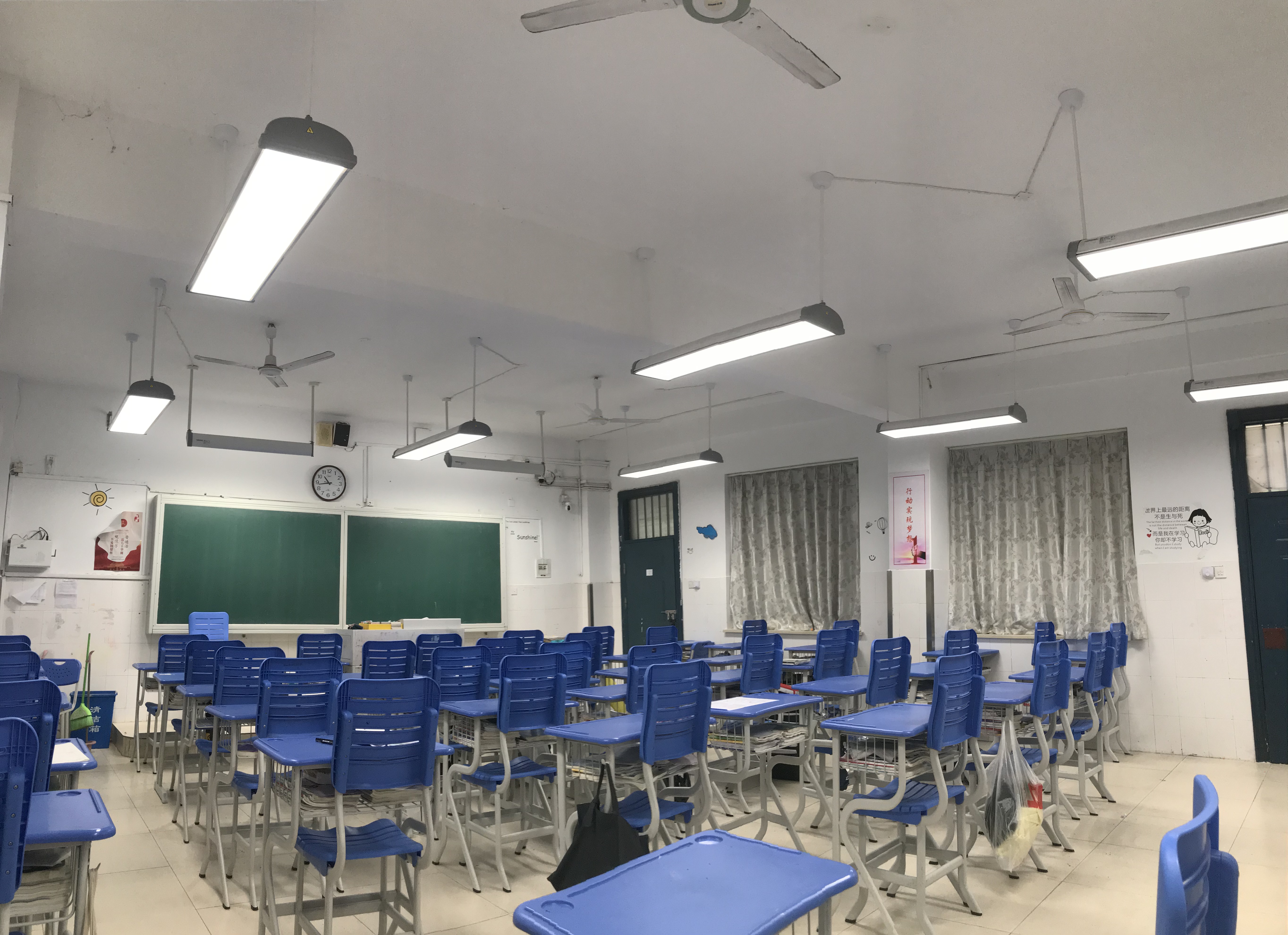 莘松中學教育照明案例