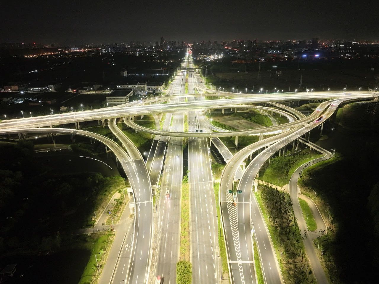 重磅,三思,能源管理服務,全面助力,張家港,城區,路燈升級改造