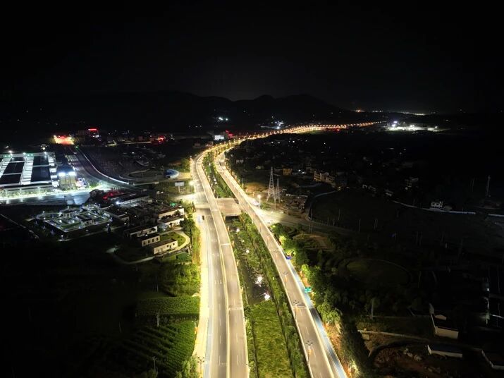 光韻魯?shù)?三思,能源,費(fèi)用,托管模式,點(diǎn)亮,云南最美縣城