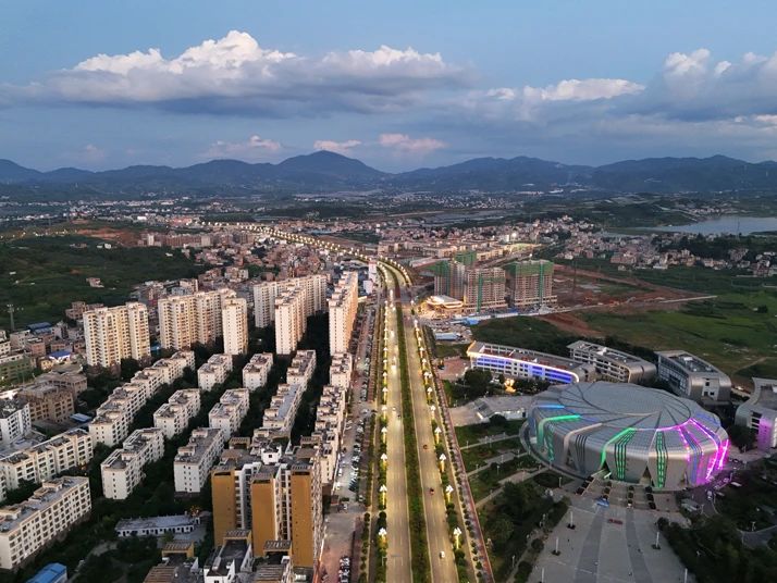 光韻魯?shù)?三思,能源,費(fèi)用,托管模式,點(diǎn)亮,云南最美縣城