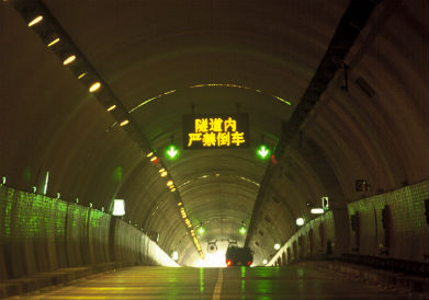 隧道內(nèi)情報板